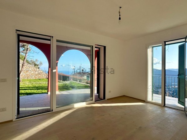 casa indipendente in vendita ad Alassio in zona Moglio