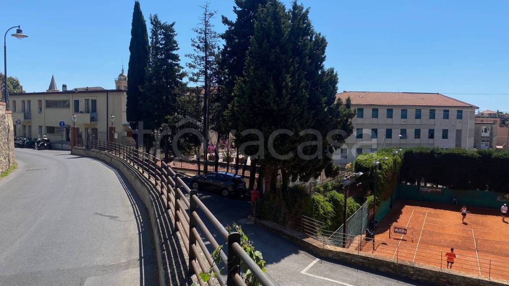 appartamento in vendita ad Alassio