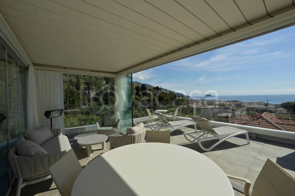 appartamento in vendita ad Alassio in zona Solva