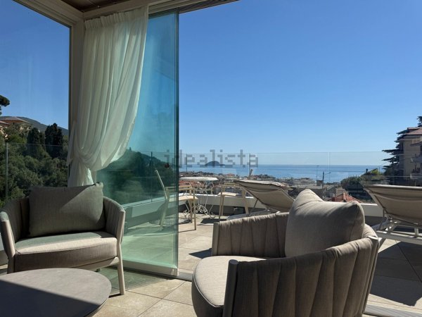 appartamento in vendita ad Alassio