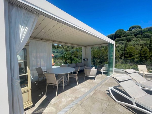 appartamento in vendita ad Alassio