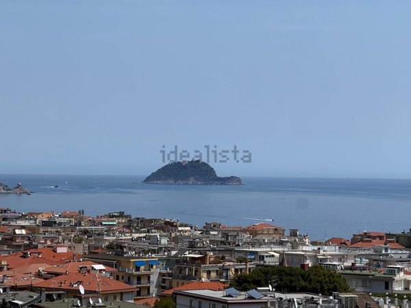 appartamento in vendita ad Alassio