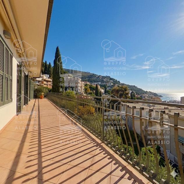 appartamento in vendita ad Alassio