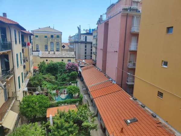 appartamento in vendita ad Alassio