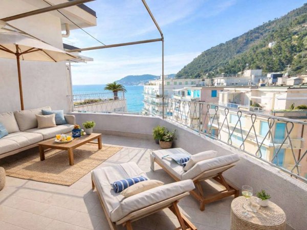 appartamento in vendita ad Alassio