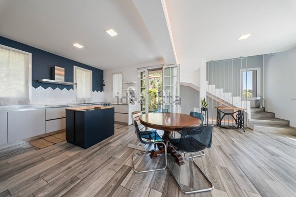 casa indipendente in vendita ad Alassio in zona Moglio