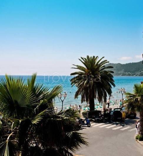 appartamento in vendita ad Alassio