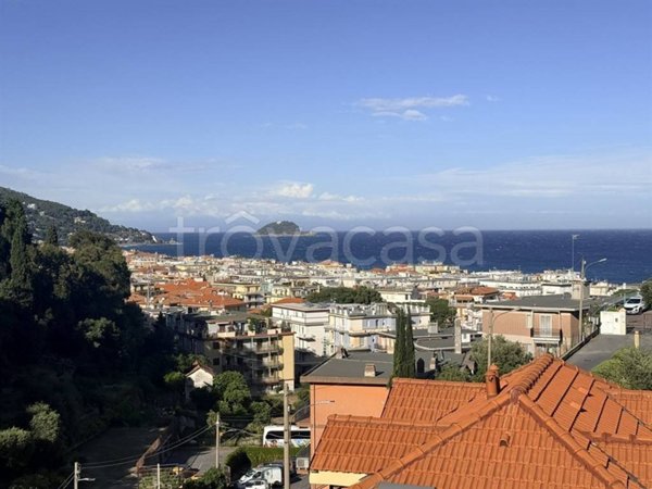 appartamento in vendita ad Alassio in zona Solva