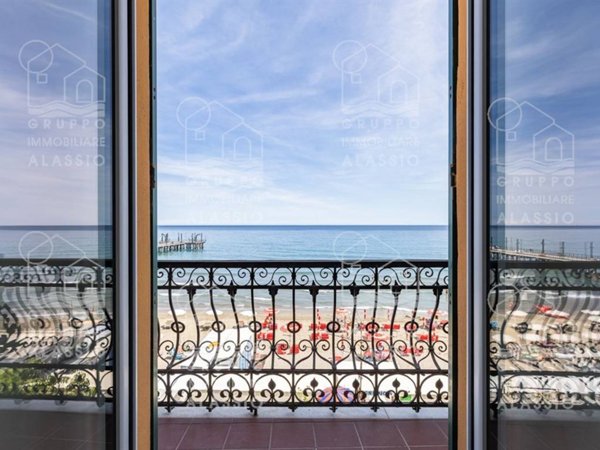 appartamento in vendita ad Alassio