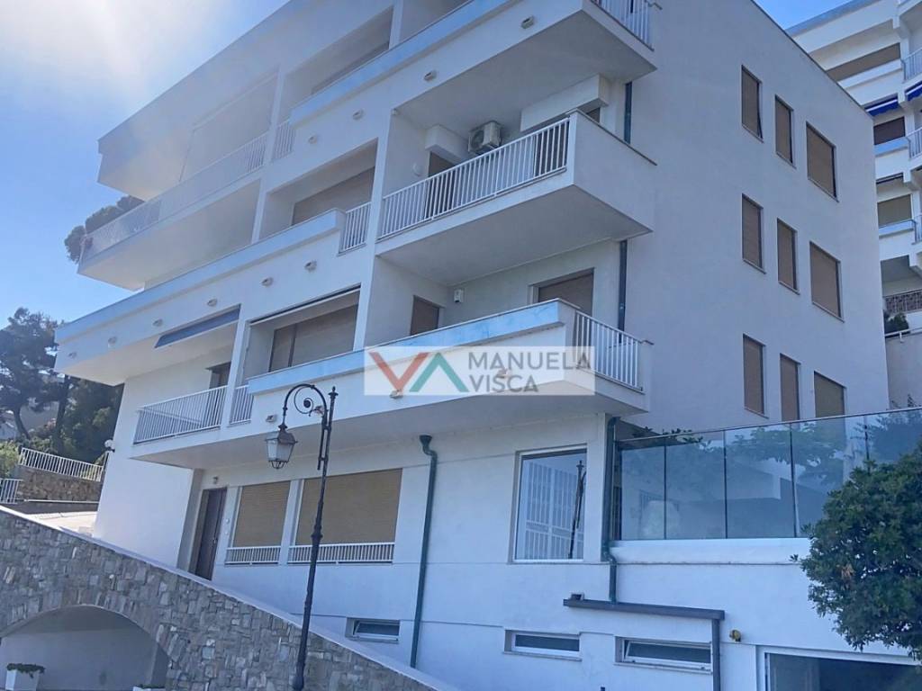 appartamento in vendita ad Alassio