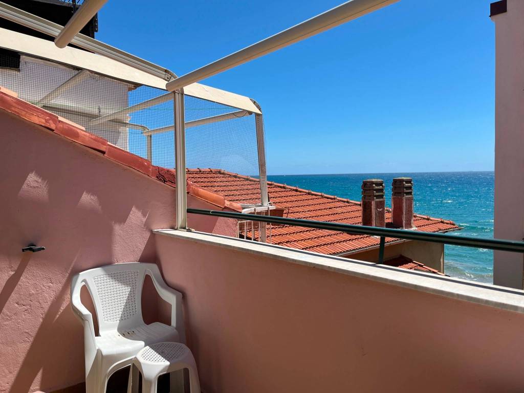 appartamento in vendita ad Alassio
