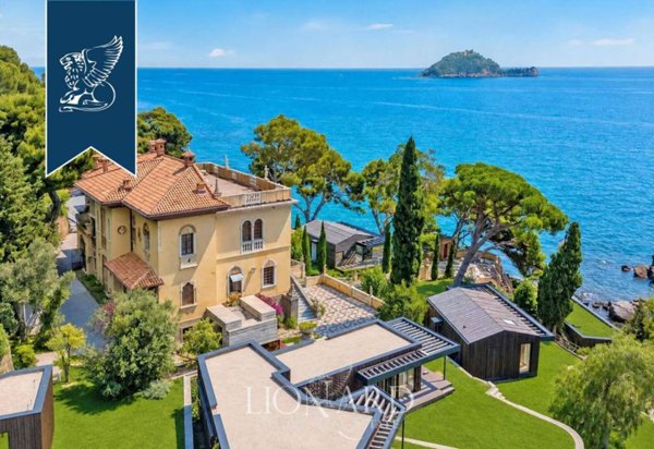 villa in vendita ad Alassio