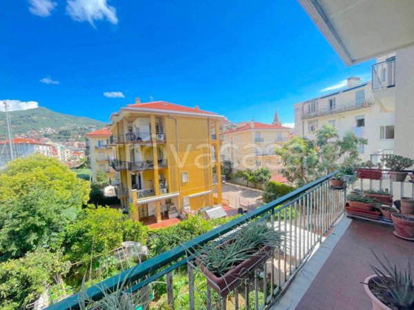 appartamento in vendita ad Alassio