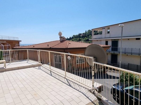 appartamento in vendita ad Alassio