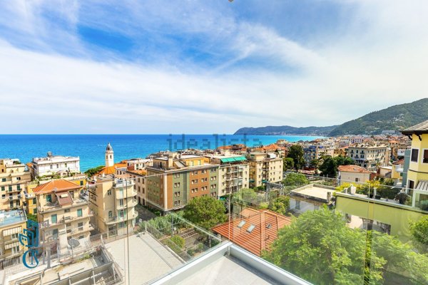 appartamento in vendita ad Alassio in zona Solva