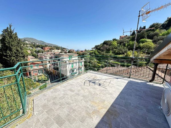 appartamento in vendita ad Alassio in zona Solva