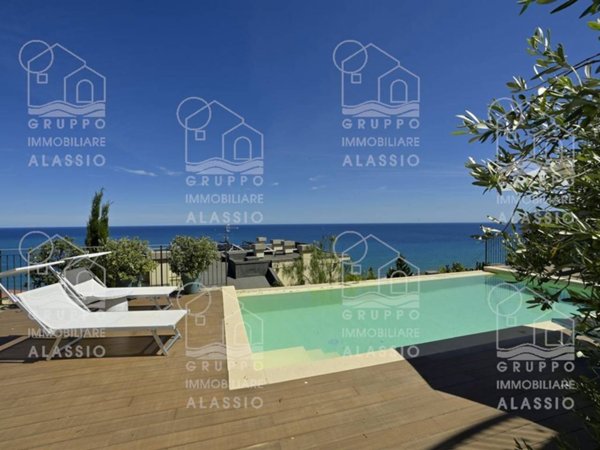 casa indipendente in vendita ad Alassio in zona Solva