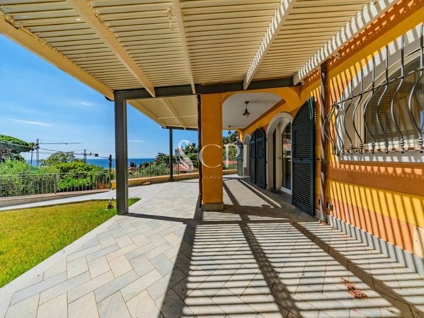 appartamento in vendita ad Alassio in zona Solva