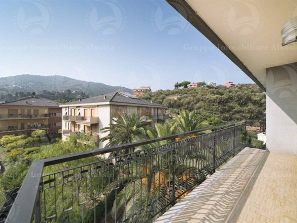 appartamento in vendita ad Alassio in zona Solva