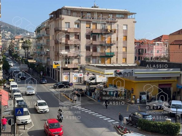 appartamento in vendita ad Alassio