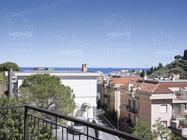 appartamento in vendita ad Alassio in zona Solva