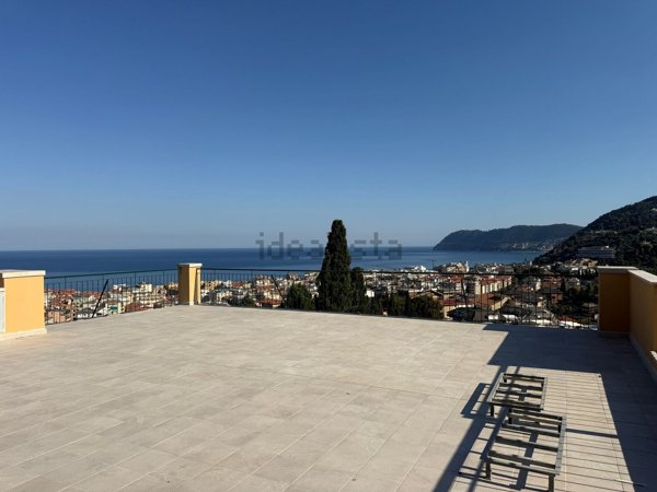 appartamento in vendita ad Alassio in zona Solva