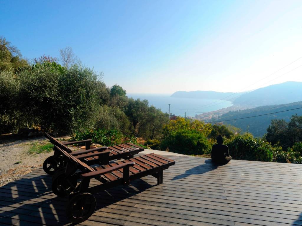casa indipendente in vendita ad Alassio in zona Solva