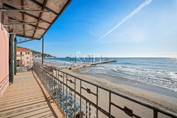 appartamento in vendita ad Alassio