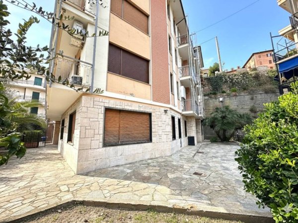 appartamento in vendita ad Alassio in zona Solva
