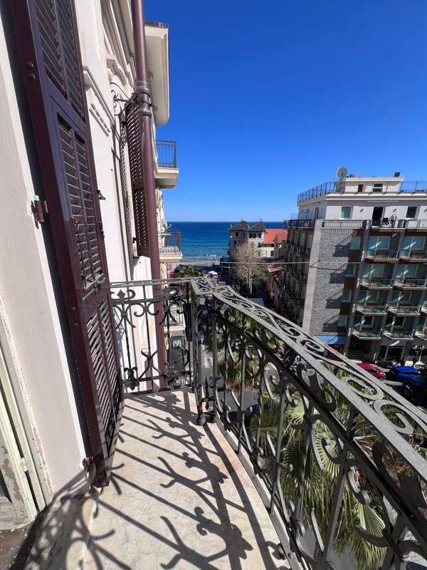 appartamento in vendita ad Alassio