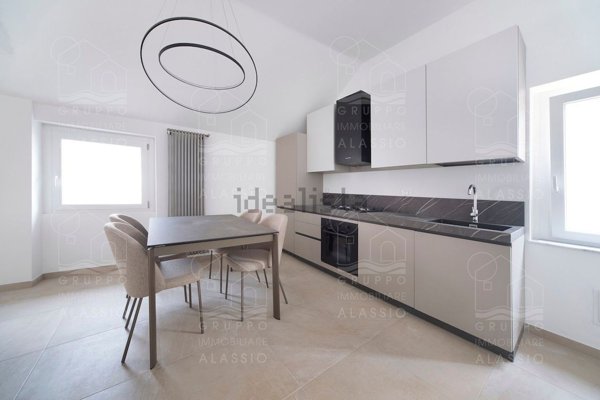 appartamento in vendita ad Alassio
