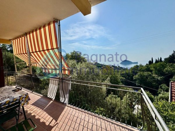 appartamento in vendita ad Alassio in zona Solva