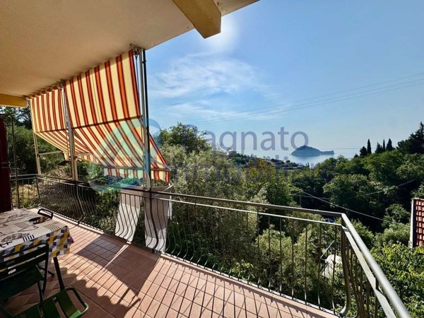 appartamento in vendita ad Alassio in zona Solva