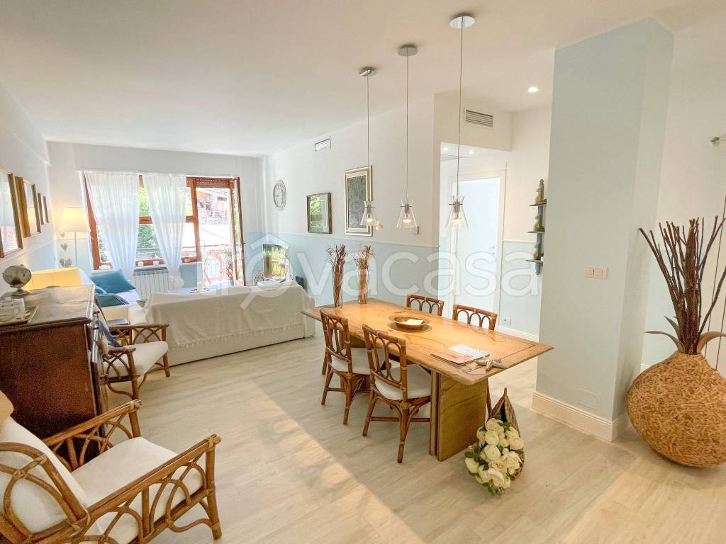 appartamento in vendita ad Alassio in zona Solva