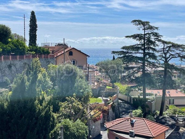 appartamento in vendita ad Alassio in zona Solva