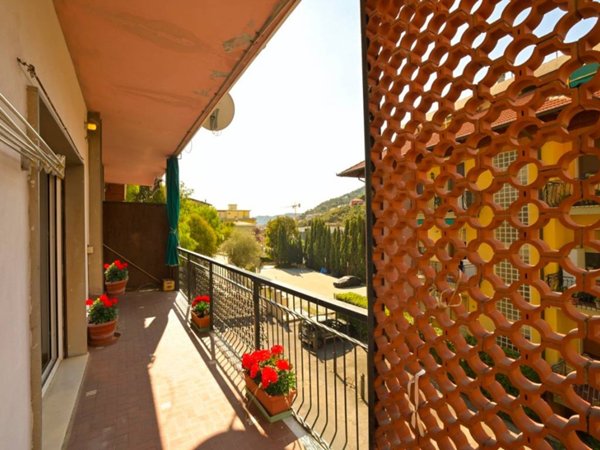 appartamento in vendita ad Alassio in zona Solva