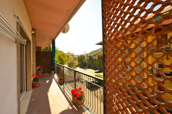 appartamento in vendita ad Alassio in zona Solva