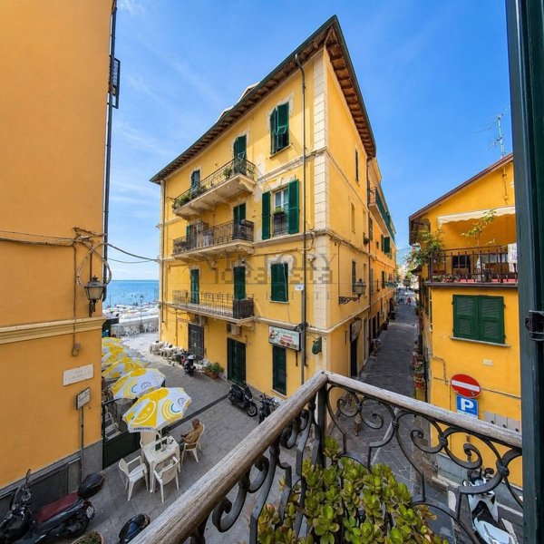 appartamento in vendita ad Alassio