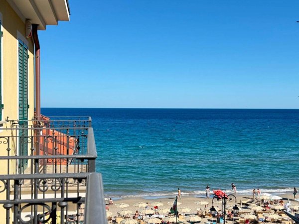 appartamento in vendita ad Alassio