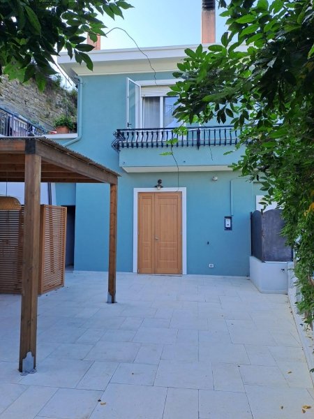 appartamento in vendita ad Alassio