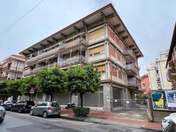 appartamento in vendita ad Alassio