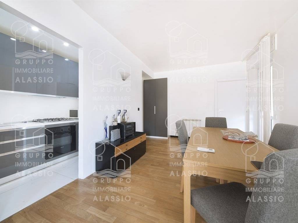 appartamento in vendita ad Alassio