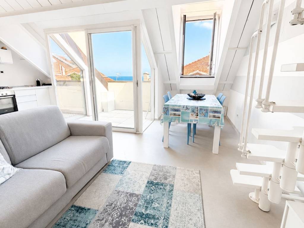 appartamento in vendita ad Alassio