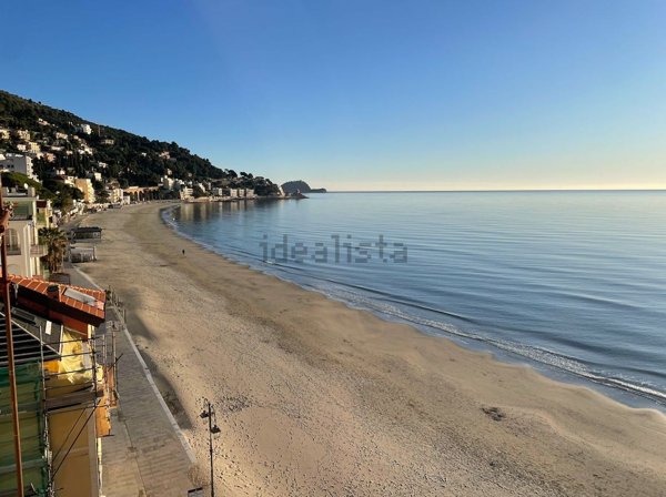 appartamento in vendita ad Alassio in zona Solva