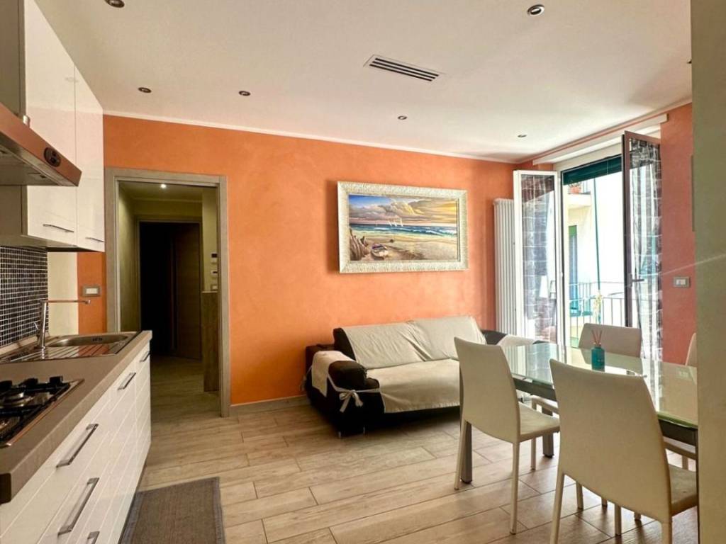 appartamento in vendita ad Alassio