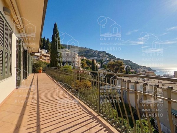 appartamento in vendita ad Alassio in zona Solva