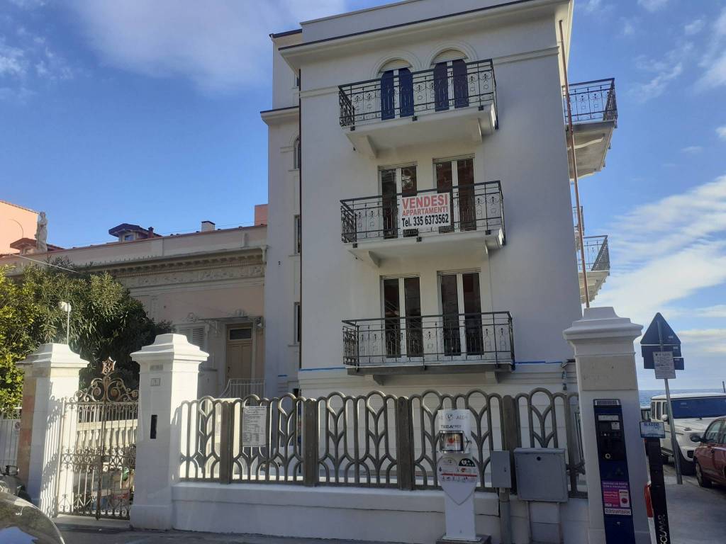 appartamento in vendita ad Alassio