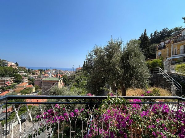 appartamento in vendita ad Alassio