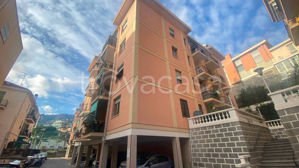 appartamento in vendita ad Alassio in zona Solva