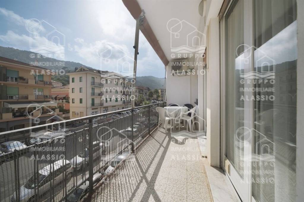 appartamento in vendita ad Alassio